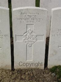 Bailleul Communal Cemetery Extension (Nord) - Timbs, R