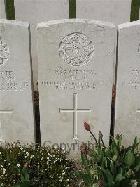 Bailleul Communal Cemetery Extension (Nord) - Todd, J
