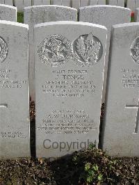 Bailleul Communal Cemetery Extension (Nord) - Tonge, J