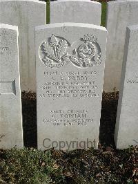 Bailleul Communal Cemetery Extension (Nord) - Topham, G