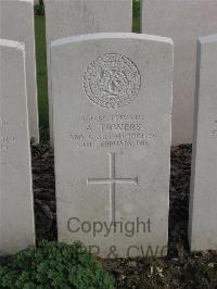 Bailleul Communal Cemetery Extension (Nord) - Towers, A