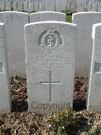 Bailleul Communal Cemetery Extension (Nord) - Tracey, S