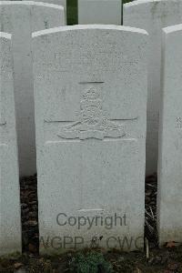 Bailleul Communal Cemetery Extension (Nord) - Trotman, H