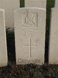 Bailleul Communal Cemetery Extension (Nord) - Tucker, C H