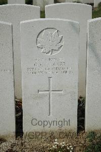 Bailleul Communal Cemetery Extension (Nord) - Tucker, Gordon Charles