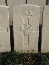 Bailleul Communal Cemetery Extension (Nord) - Turnbull, C