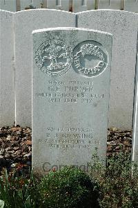 Bailleul Communal Cemetery Extension (Nord) - Turner, G E