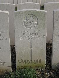 Bailleul Communal Cemetery Extension (Nord) - Twitt, H G