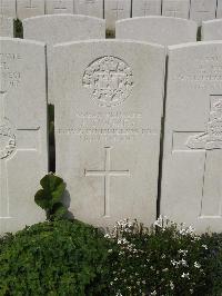 Bailleul Communal Cemetery Extension (Nord) - Twomey, J