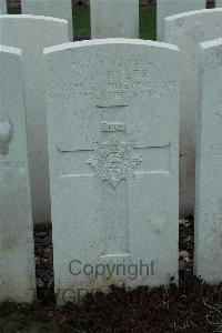 Bailleul Communal Cemetery Extension (Nord) - Tyler, G H