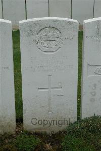 Bailleul Communal Cemetery Extension (Nord) - Tyler, P J