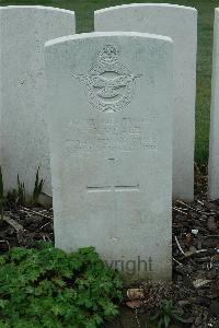 Bailleul Communal Cemetery Extension (Nord) - Veale, A A