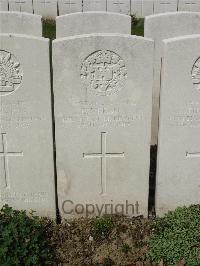 Bailleul Communal Cemetery Extension (Nord) - Vernon, E