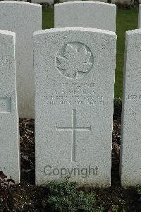 Bailleul Communal Cemetery Extension (Nord) - Vezina, Alfred Armand