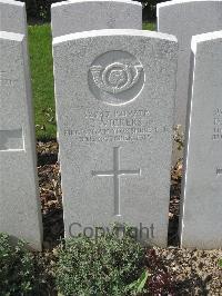 Bailleul Communal Cemetery Extension (Nord) - Vickers, J