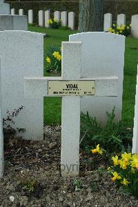 Bailleul Communal Cemetery Extension (Nord) - Vidal, C H