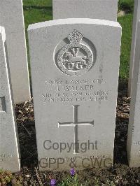 Bailleul Communal Cemetery Extension (Nord) - Walker, Joseph