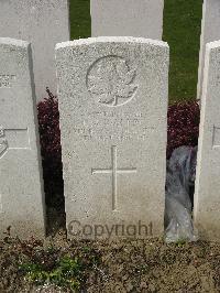 Bailleul Communal Cemetery Extension (Nord) - Walker, J M