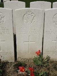 Bailleul Communal Cemetery Extension (Nord) - Walshe, R