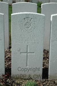 Bailleul Communal Cemetery Extension (Nord) - Walton, T