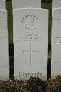 Bailleul Communal Cemetery Extension (Nord) - Wann, James