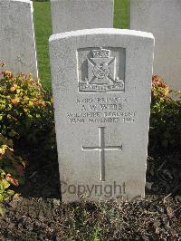 Bailleul Communal Cemetery Extension (Nord) - Webb, A W