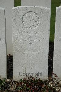 Bailleul Communal Cemetery Extension (Nord) - Weller, E