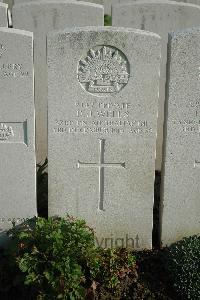 Bailleul Communal Cemetery Extension (Nord) - Wells, David John