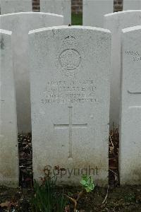 Bailleul Communal Cemetery Extension (Nord) - Wellstead, J