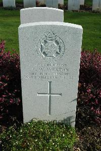 Bailleul Communal Cemetery Extension (Nord) - Weston, Robert William