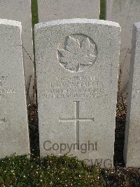 Bailleul Communal Cemetery Extension (Nord) - Whalley, Ira Irvin Victor