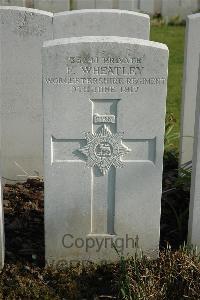 Bailleul Communal Cemetery Extension (Nord) - Wheatley, F