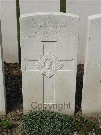 Bailleul Communal Cemetery Extension (Nord) - Whitelaw, William
