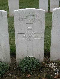 Bailleul Communal Cemetery Extension (Nord) - Whiteman, S