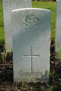 Bailleul Communal Cemetery Extension (Nord) - Wild, W