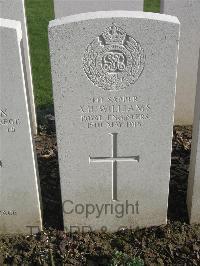 Bailleul Communal Cemetery Extension (Nord) - Williams, A H
