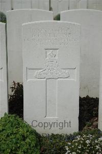 Bailleul Communal Cemetery Extension (Nord) - Williams, D H