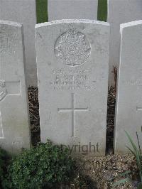 Bailleul Communal Cemetery Extension (Nord) - Wilson, E