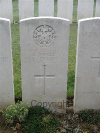 Bailleul Communal Cemetery Extension (Nord) - Wingle, Richard