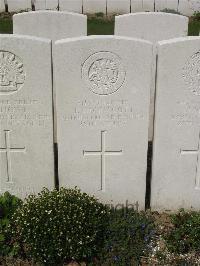 Bailleul Communal Cemetery Extension (Nord) - Wonnacott, J