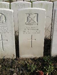 Bailleul Communal Cemetery Extension (Nord) - Woodham, G