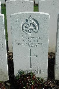 Bailleul Communal Cemetery Extension (Nord) - Wren, W