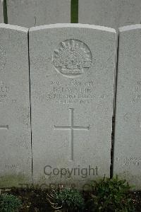 Bailleul Communal Cemetery Extension (Nord) - Wylie, D J