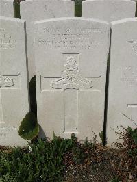 Bailleul Communal Cemetery Extension (Nord) - Yewkins, S