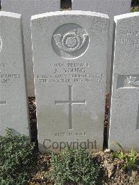 Bailleul Communal Cemetery Extension (Nord) - Young, J