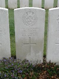 Bailleul Communal Cemetery Extension (Nord) - Young, W