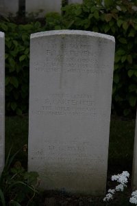 Bailleul Communal Cemetery (Nord) - Carpenter, Edmund
