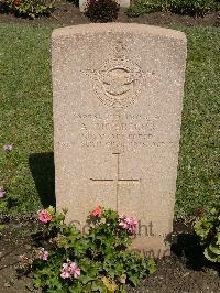 Cairo War Memorial Cemetery - McGregor, Alexander