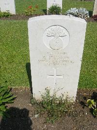 Cairo War Memorial Cemetery - Steenson, R