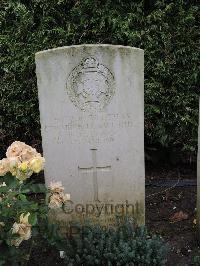 Doullens Communal Cemetery Extension No.1 - Cahill, Edward William